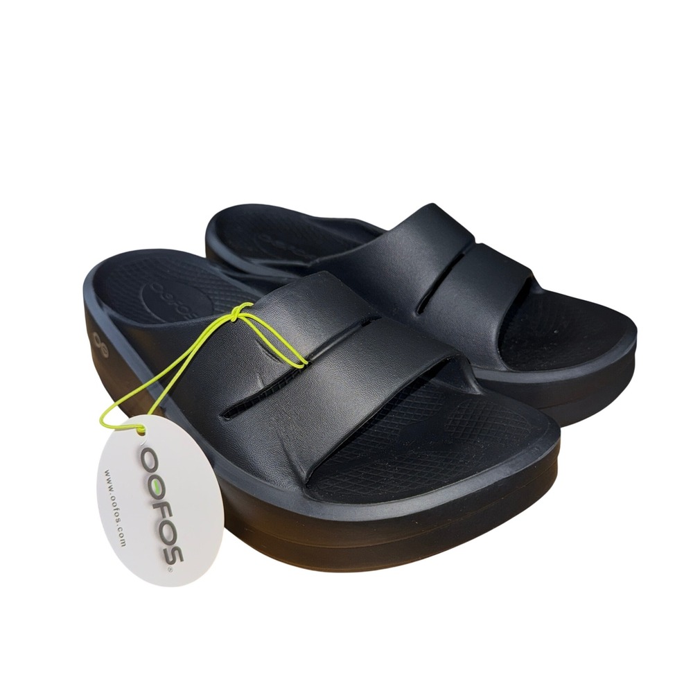 NEW Oofos Oomega Ooahh Womens 7 Slide Black Platform Recovery Sandals Cushioned
